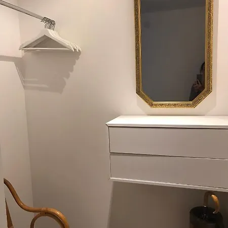 Vogt Apartment *